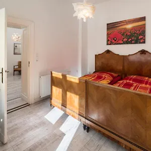 Mehringdamm , Berlin Deutschland