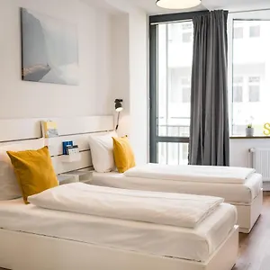 Fantastic 2 Bedroom Appartement Berlin